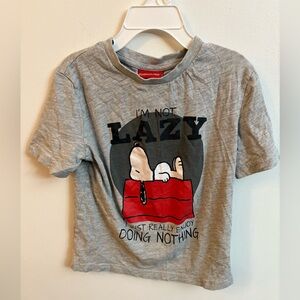 4/30$ Peanuts Gray short sleeve 5-6 years